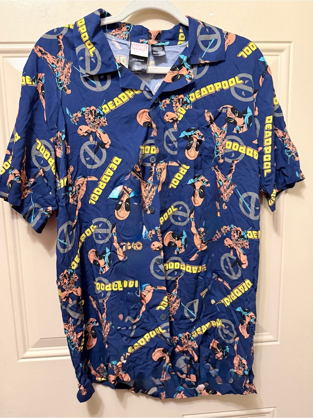 Marvel Deadpool Navy Blue Short-Sleeve Button-Up Shirt with Yellow Accents Size